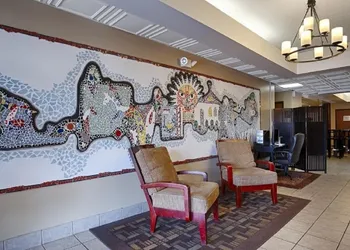 Econo Lodge hotel thumbnail 2