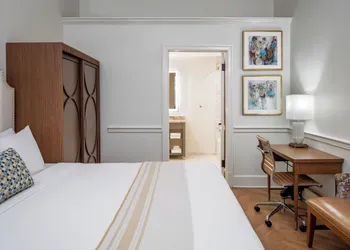 Hotel Provincial hotel thumbnail 5