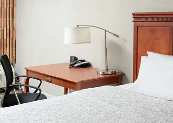 Hampton Inn Oak Ridge Knoxville hotel thumbnail 7