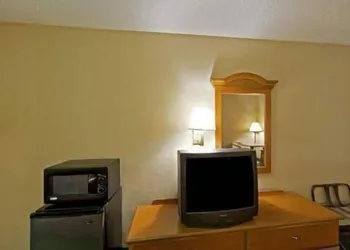 Americas Best Value Inn Grenada hotel thumbnail 5