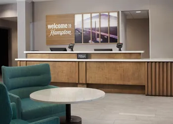 Hampton Inn & Suites Tampa-North hotel thumbnail 6