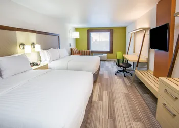 Holiday Inn Express & Suites Pahrump by IHG hotel thumbnail 6