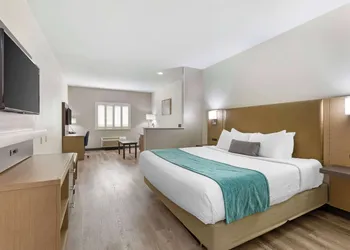 Best Western Plus Safford hotel thumbnail 6
