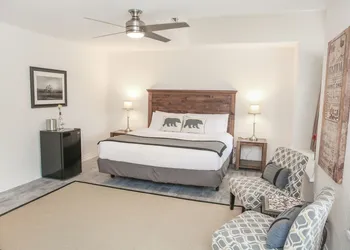 The Eden House Vineyard & Inn hotel thumbnail 5