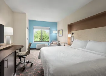 Holiday Inn Cheshire - Southington by IHG hotel thumbnail 4