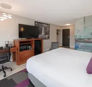 Coast Metro Vancouver Hotel hotel detail image 7