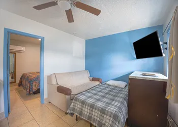 Aladdin Motel By OYO Merritt Island hotel thumbnail 7