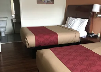 Kings Inn hotel thumbnail 3