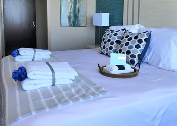 Illinois Beach Hotel hotel thumbnail 7