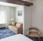 Fairfield Inn & Suites Springfield Northampton/Amherst hotel detail image 7