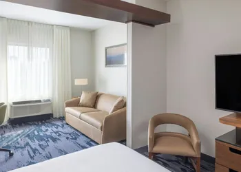 Fairfield Inn & Suites Springfield Northampton/Amherst hotel thumbnail 7