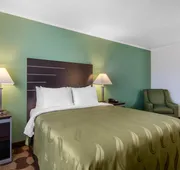 Quality Inn Russell hotel detail image 7
