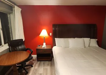 Nashoba Valley Inn & Suites hotel thumbnail 3