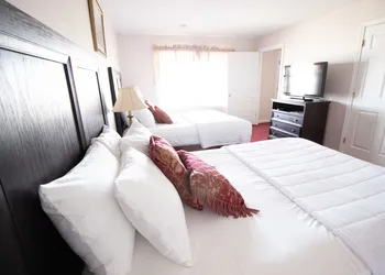 The Lucerne Inn hotel thumbnail 4