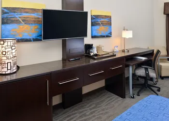 Holiday Inn Express St. Louis West - O'Fallon by IHG hotel thumbnail 2