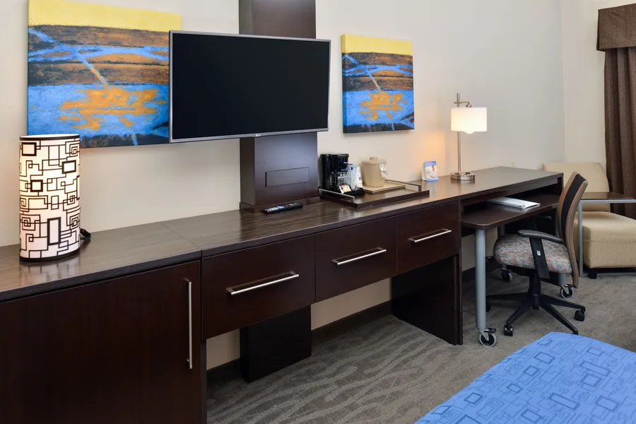 Holiday Inn Express St. Louis West - O'Fallon by IHG hotel detail image 2