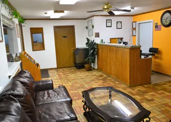 Night Inn hotel thumbnail 2