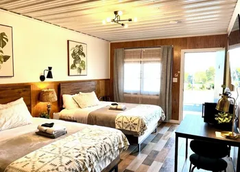 High Point Motel hotel thumbnail 2