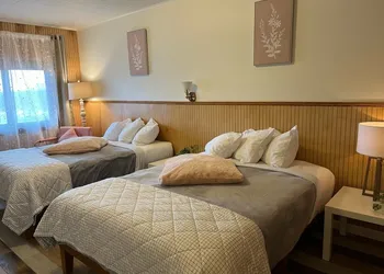 High Point Motel hotel thumbnail 4
