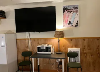 High Point Motel hotel thumbnail 8