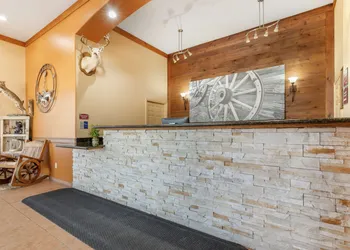 Best Western Windwood Inn & Suites hotel thumbnail 2