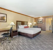 Best Western Windwood Inn & Suites hotel detail image 5