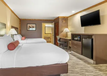 Best Western Windwood Inn & Suites hotel thumbnail 7