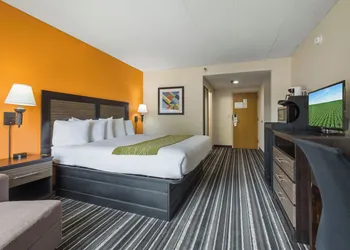 Crossroads Hotel at Huron Event Center hotel thumbnail 5