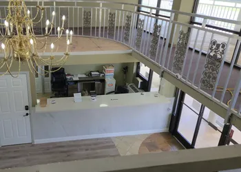 Americana Inn hotel thumbnail 2
