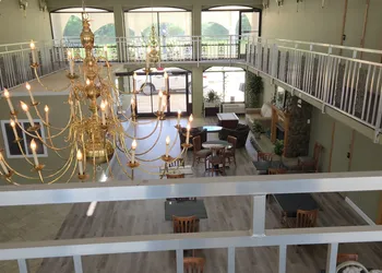 Americana Inn hotel thumbnail 4