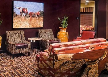Comfort Inn & Suites Beeville hotel thumbnail 2