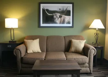 Comfort Inn & Suites Beeville hotel thumbnail 4