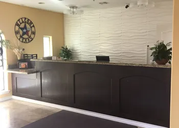 Los Fresnos Inn and Suites hotel thumbnail 2