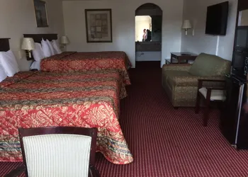 Executive Inn & Suites Schulenburg hotel thumbnail 7