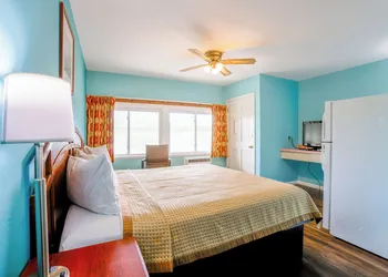 Relax Inn By OYO Natural Bridge I-81 hotel thumbnail 7