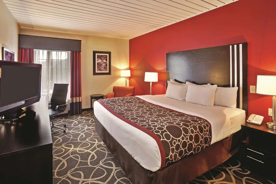 La Quinta Inn & Suites by Wyndham Elkview - Charleston NE hotel detail image 6