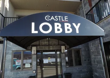 The Castle at Swan Lake hotel thumbnail 2