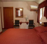 Crandell Mountain Lodge hotel detail image 5