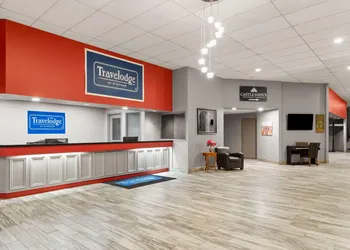 Travelodge by Wyndham Lindsay hotel thumbnail 2