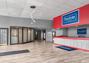 Travelodge by Wyndham Lindsay hotel thumbnail 4