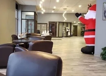 Travelodge by Wyndham Lindsay hotel thumbnail 5