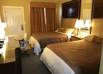 Cardinal Court Motel hotel thumbnail 3