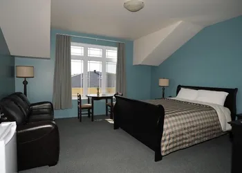 Hôtel La Porte de la Matawinie hotel thumbnail 4