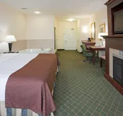 Holiday Inn Conference Ctr Marshfield by IHG hotel detail image 5
