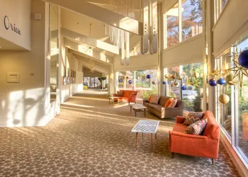 Ashland Hills Hotel & Suites hotel thumbnail 7