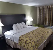Baymont by Wyndham Lake City I-75 hotel detail image 4