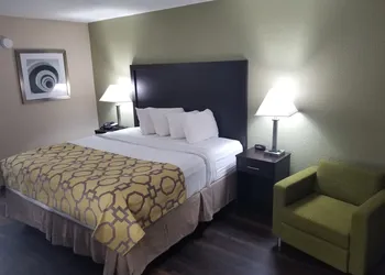 Baymont by Wyndham Lake City I-75 hotel thumbnail 5