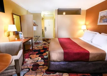 Vagabond Inn Long Beach hotel thumbnail 7