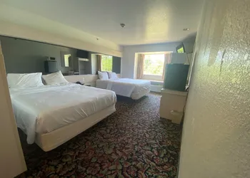 Motel 6 McAlester, OK - South hotel thumbnail 4