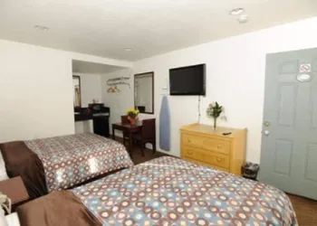 Victoria Motel hotel thumbnail 4